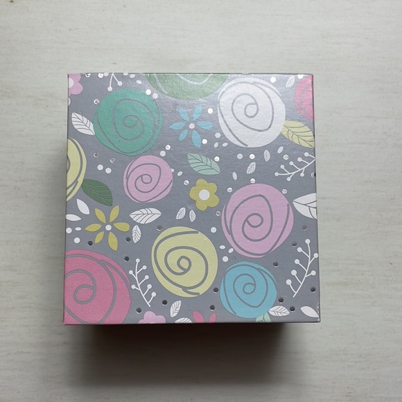 Butterfly silver adjustable bracelet. - Picture 5 of 6